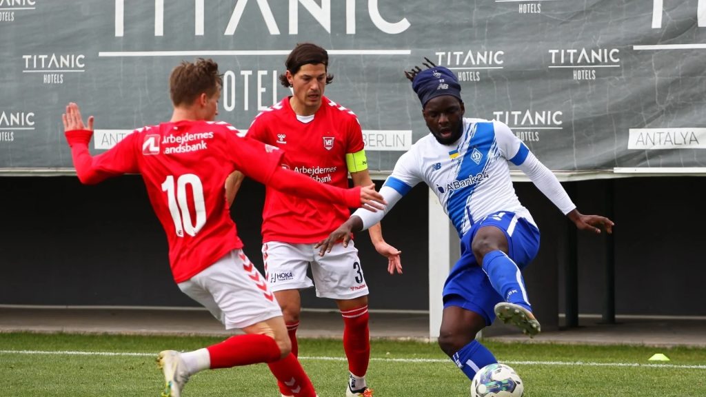 nhan-dinh-soi-keo-sonderjyske-vs-vejle-luc-0h00-ngay-15-4-2025