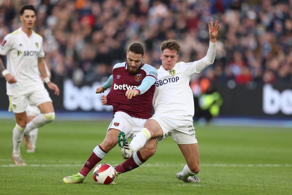 nhan-dinh-soi-keo-leeds-united-vs-west-ham-united-luc-02h00-ngay-25-10-2025-1